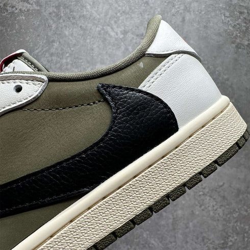 AIR JORDAN - Air Jordan 1 "Travis Scott - Medium Olive" - Hanorio