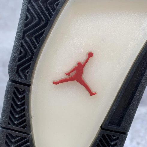 AIR JORDAN - Air Jordan 4 Retro "Travis Scott - Cactus Jack" - Hanorio