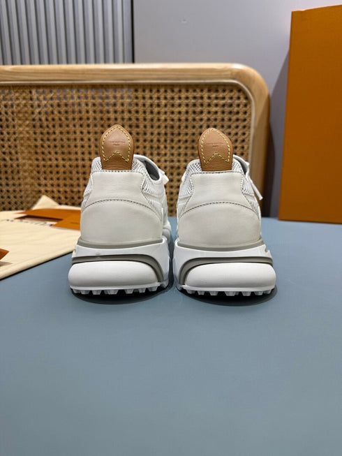 Sneaker LV Runner Tatic