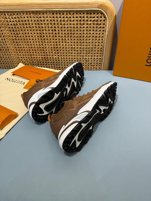 Sneaker LV Runner Tatic