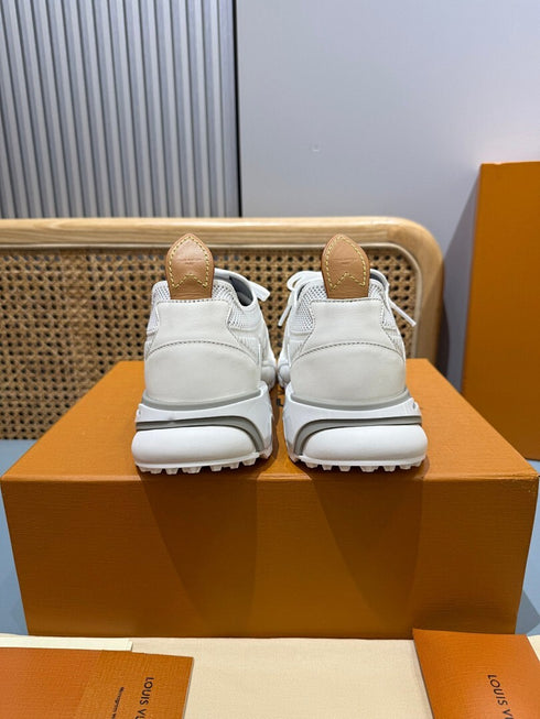 Sneaker LV Runner Tatic