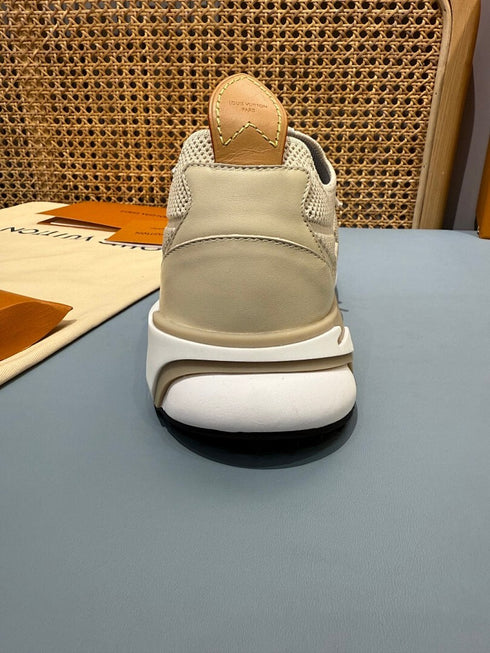 Sneaker LV Runner Tatic