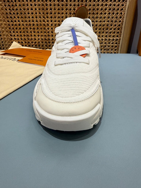 Sneaker LV Runner Tatic