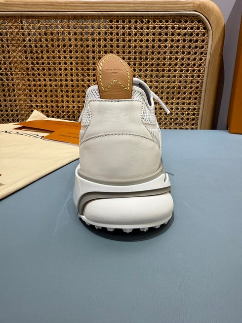 Sneaker LV Runner Tatic