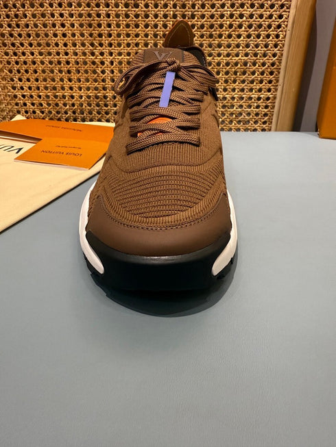 Sneaker LV Runner Tatic