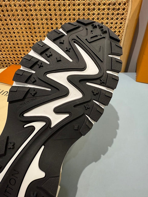 Sneaker LV Runner Tatic