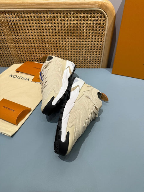 Sneaker LV Runner Tatic