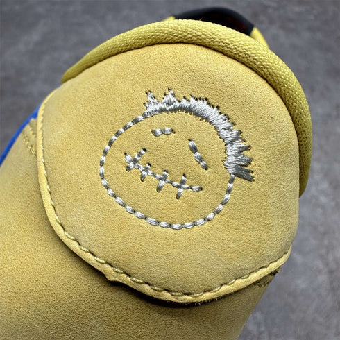 AIR JORDAN - JORDAN 1 RETRO LOW OG WMNS "TRAVIS SCOTT - CANARY" - Hanorio