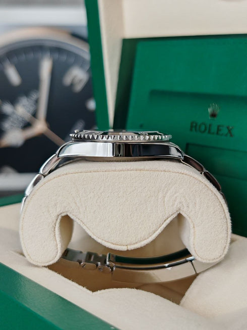 ROLEX - Rolex Submariner Black No - Date 41mm - Hanorio