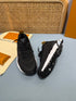 LOUIS V. - Sneaker LV Runner Tatic Black/white - Hanorio