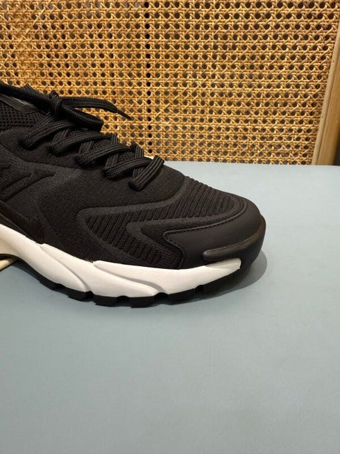 LOUIS V. - Sneaker LV Runner Tatic Black/white - Hanorio