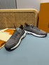 LOUIS V. - Sneaker LV Runner Tatic Gris - Hanorio