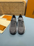 LOUIS V. - Sneaker LV Runner Tatic Gris - Hanorio
