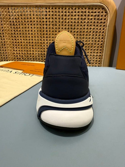 LOUIS V. - Sneaker LV Runner Tatic Marine - Hanorio