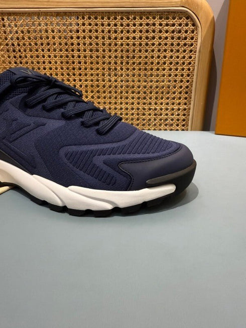 LOUIS V. - Sneaker LV Runner Tatic Marine - Hanorio