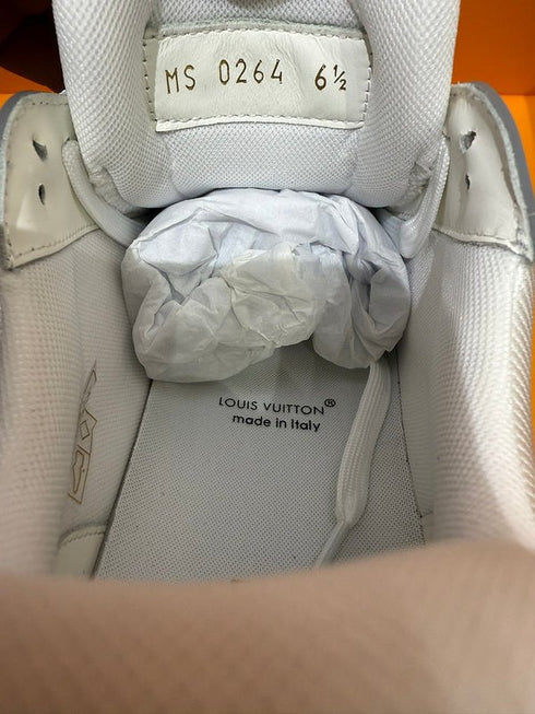 LOUIS V. - Sneaker LV Trainer – Gris Denim Monogram & Cuir embossé - Hanorio